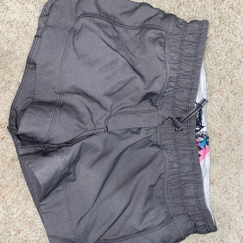 Iviva short shorts, like new